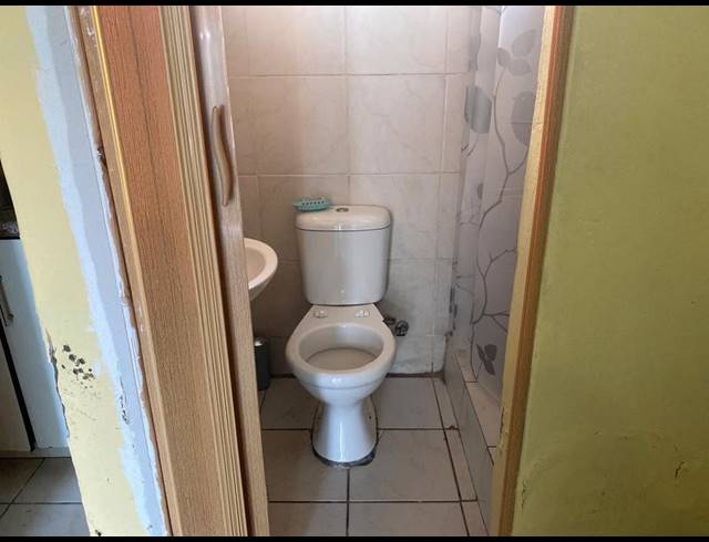 1 BEDROOM PROPERTY TO RENT IN MADEIRA PARK